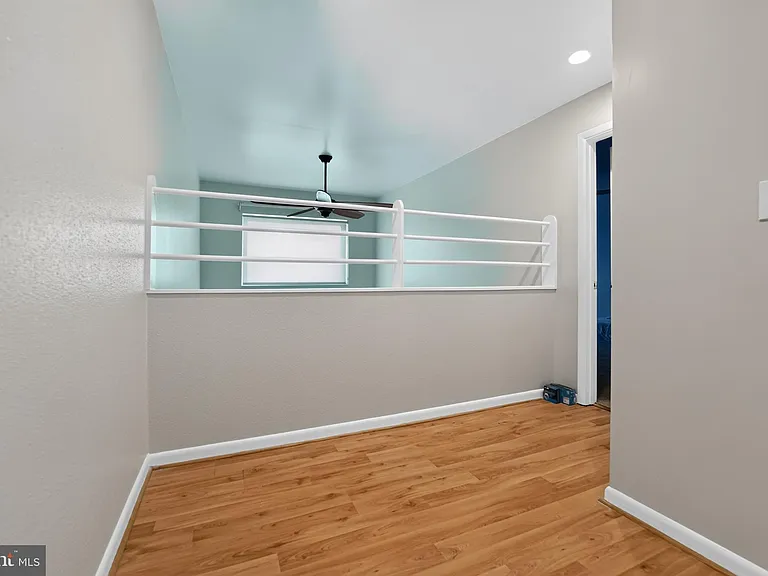 5607 Vantage Point Rd — Photo 23