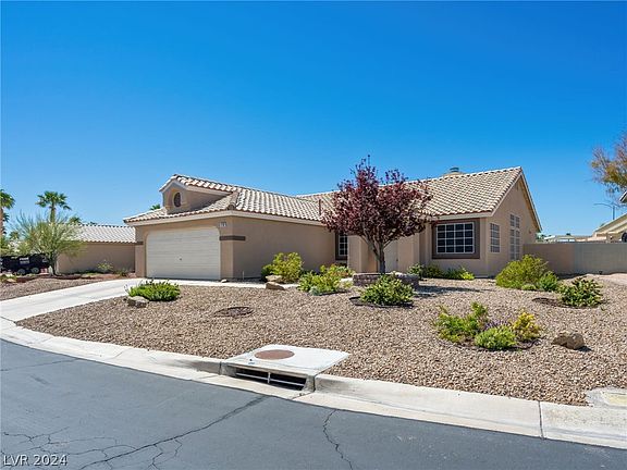 4th image of 4749 Califa Dr