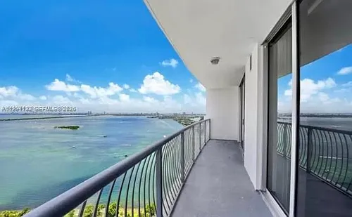1750 N Bayshore Dr #4003 Photo 1