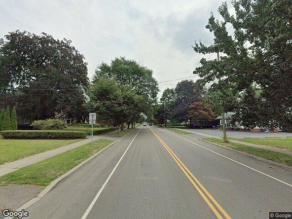 Exterior Neighborhood (street photo)