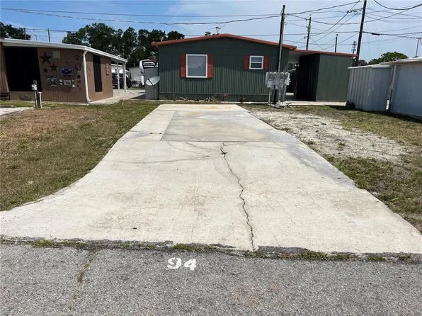 94 Michigan St, Palmetto, FL 34221