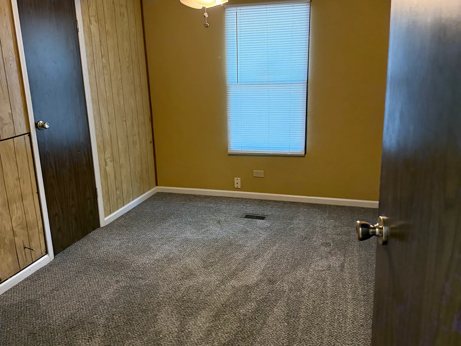 2 bed, $950 — Photo 4