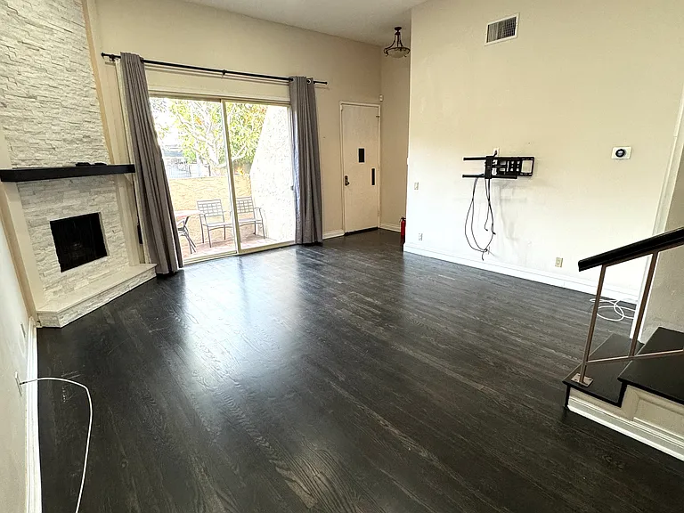 4664 Willis Ave #4 — Photo 20