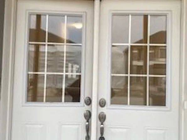 11 Copeman Ave, Brantford, ON N3V 0B3