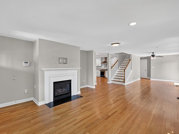 3rd image of 103 Chestnut St