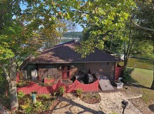 6183 Oyler Dr SW, Sherrodsville, OH 44675