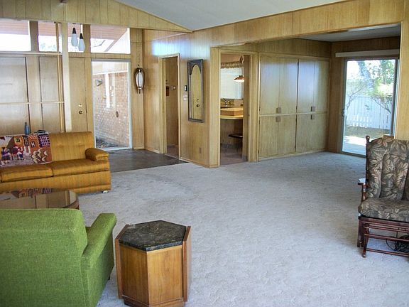 3rd image of 4524 W Lakeshore Dr