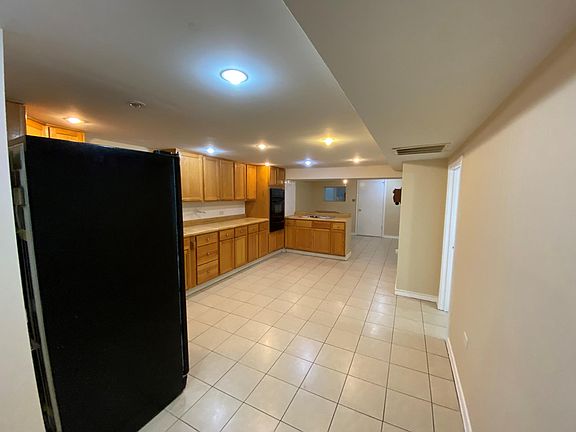 3rd image of 5519 W Wilson Ave #G