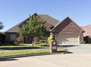 6926 NW Maple Dr, Lawton, OK 73505