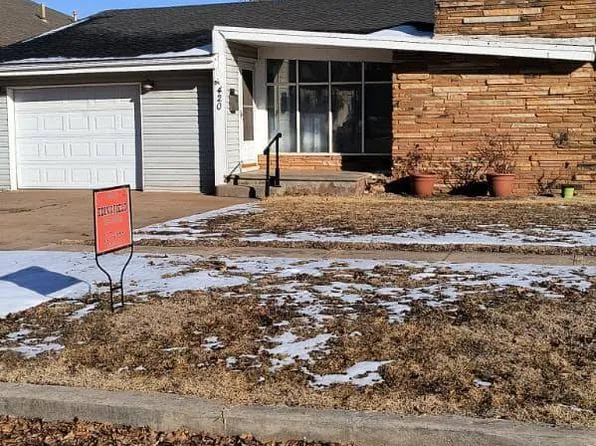 420 N 6th Ave, Fairview, OK 73737