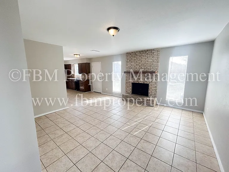 1401 Old Bardwell Rd #B — Photo 5
