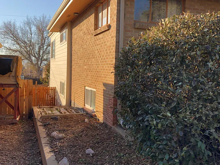 4895 Golden Ct — Photo 6