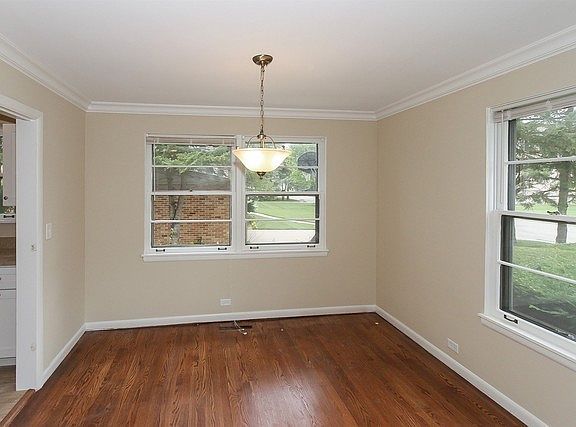 3rd image of 3521 Elmwood Ave