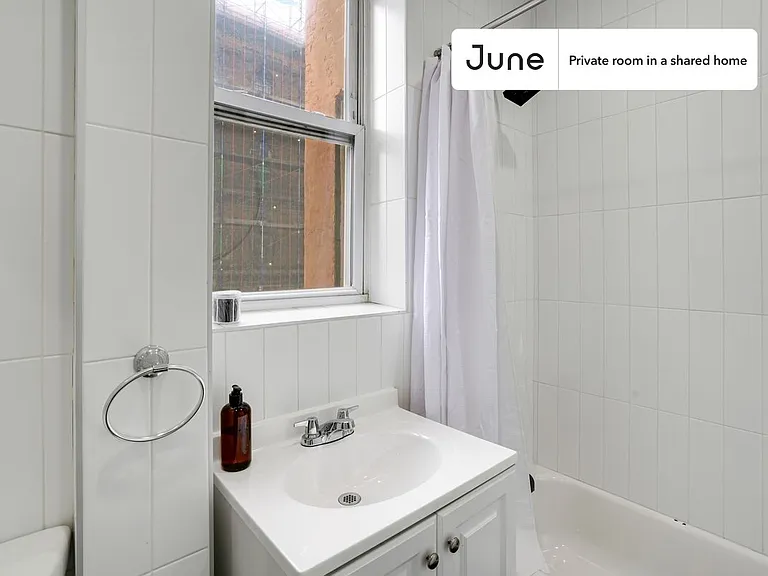 252 Madison St #3A — Photo 15