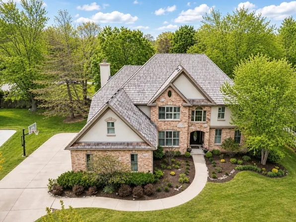 1620 Mulberry Dr, Libertyville, IL 60048