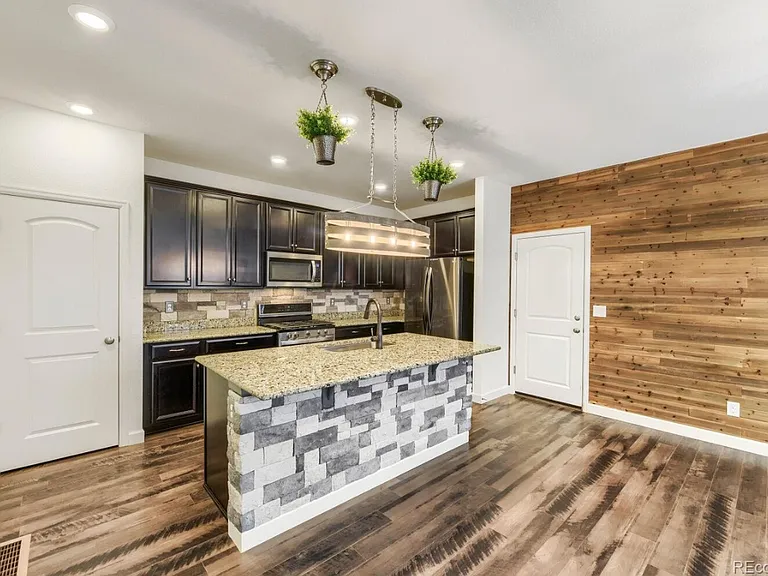 21803 E Quincy Pl — Photo 8