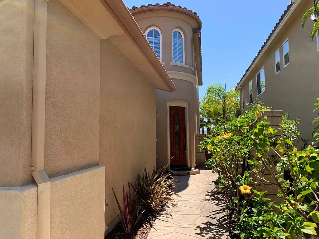 4 bed, 2724 sqft, $6,995 — Photo 4