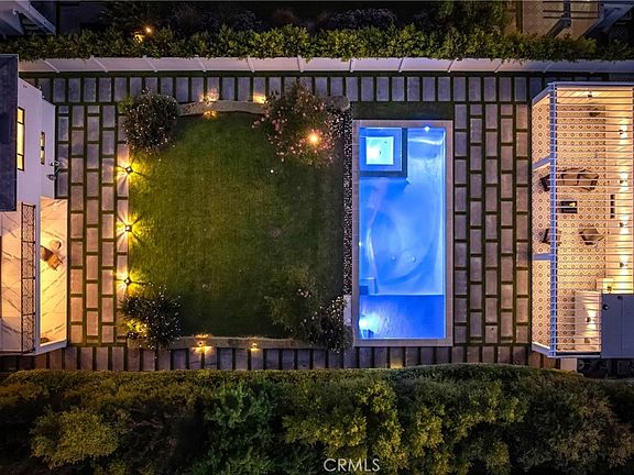 3rd image of 4637 Morella Ave