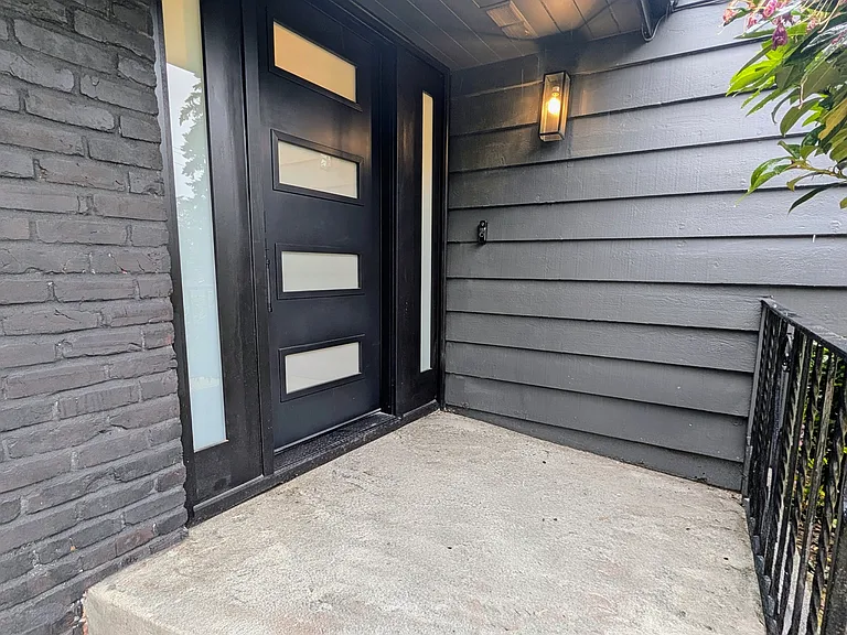 SE 56th St — Photo 1