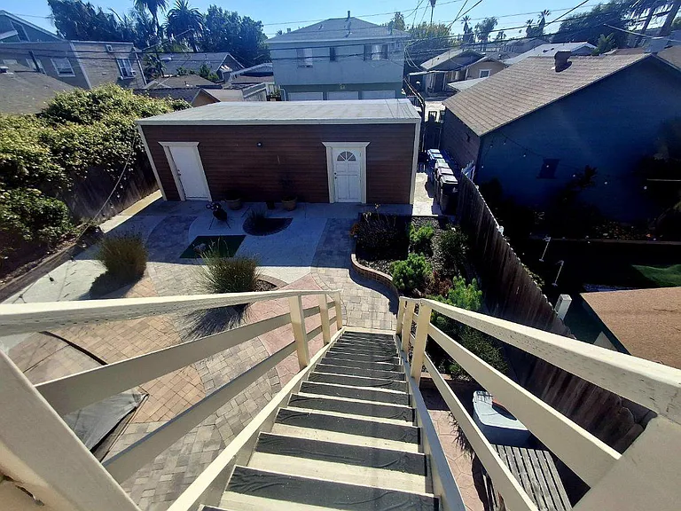 833 Gladys Ave #833 — Photo 14