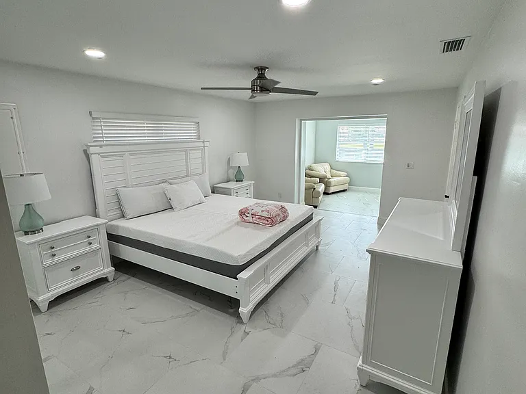 211 Marina Dr — Photo 21