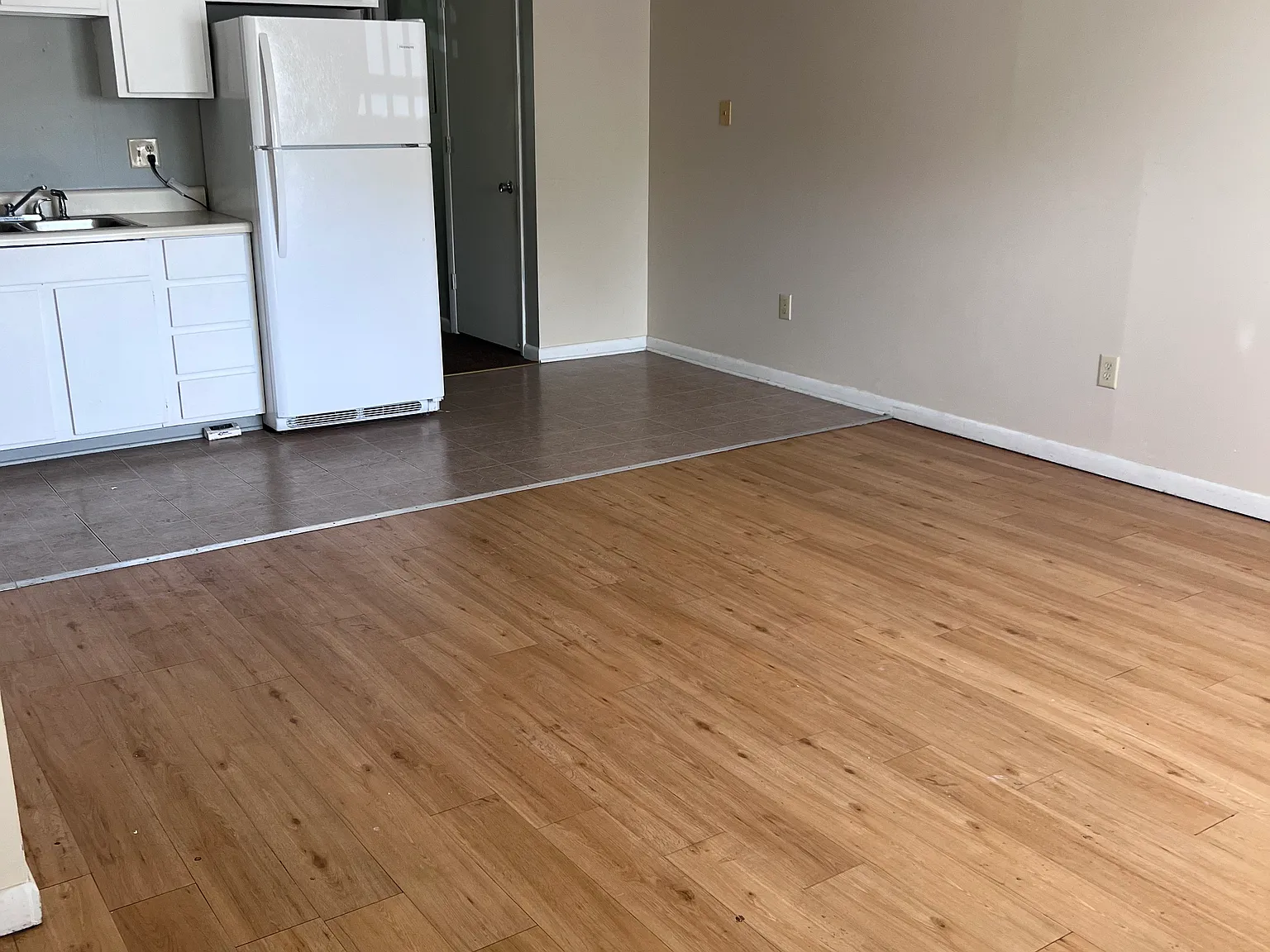 Bluegrass Place I & II Apartments — Photo 4