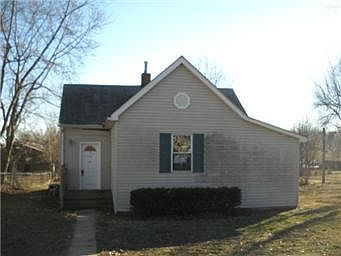 1st image of 307 W 29th St