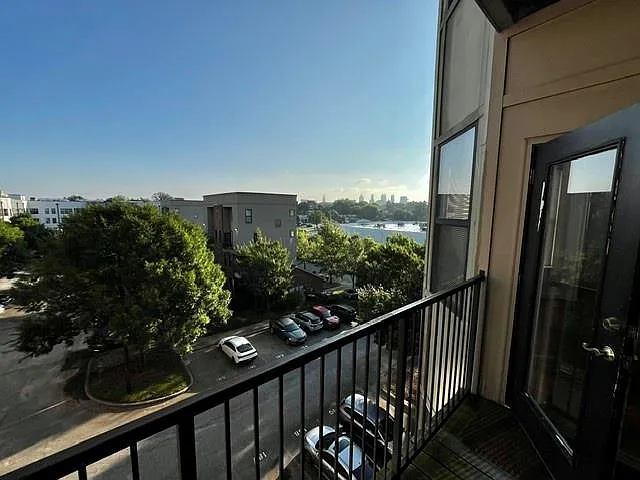 2 bed, 2.0 bath, $1,750 — Photo 4