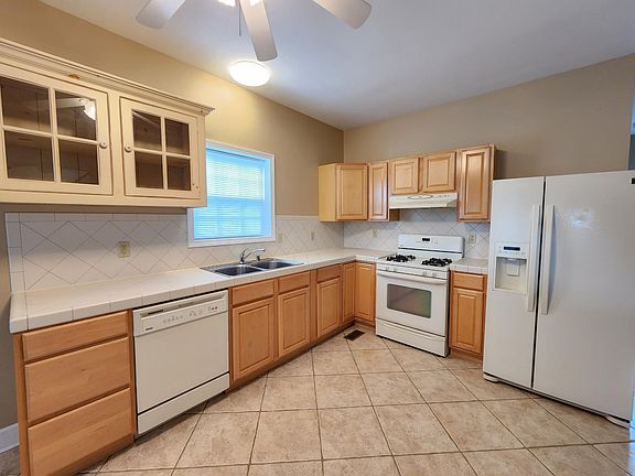 Kitchen with lots of cabinet space