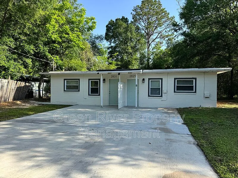 2 bed, 1.0 bath, 640 sqft, $950 — Photo 2