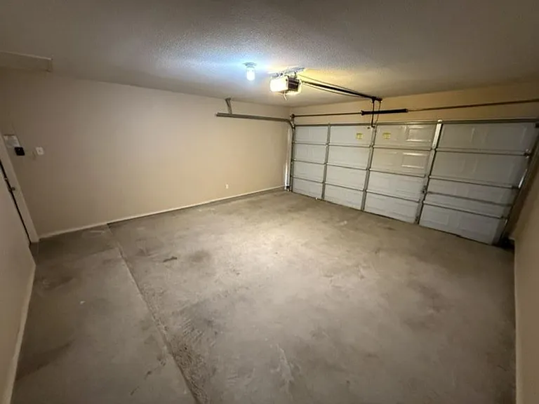 3113 Silhouette Dr — Photo 17