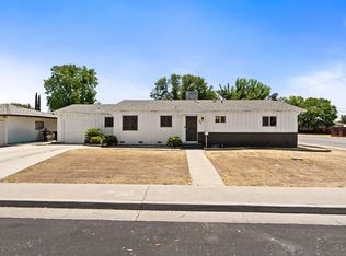 233 W Spring Ln, Lemoore, CA 93245