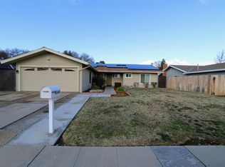 1449 Celeste Ave, Clovis, CA 93611