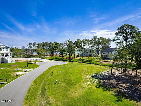 2nd image of 550 Avocet Drive