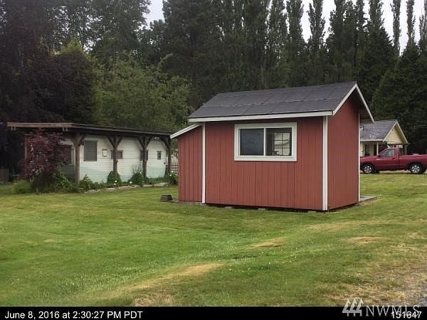 2nd image of 8235 Park Ln