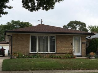 5010 Lee St, Skokie, IL 60077
