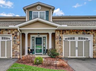 96 Wyndham Rd, S Abington Twp, PA 18411