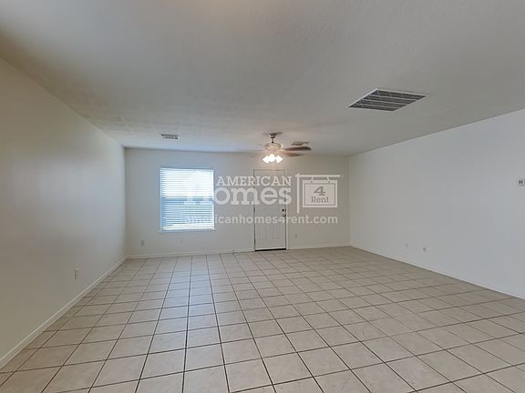 3rd image of 8822 Arapahoe Pass Ln