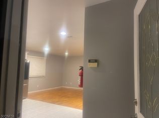 317 Palisade Ave #1L, Garfield, NJ 07026