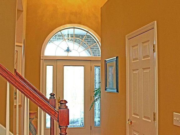 Foyer-143-Secretariat-Ln-Mooresville-NC-28117_0160_edited-1