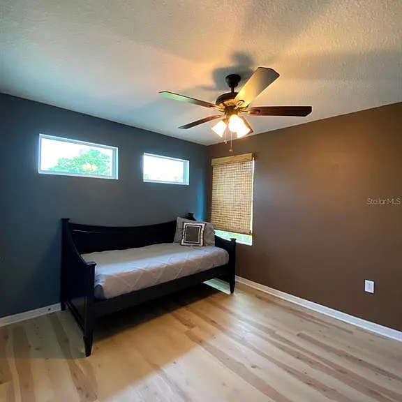 809 N Oregon Ave — Photo 10
