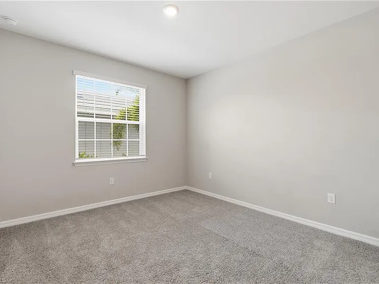 11841 Venetian Lagoon Dr — Photo 27