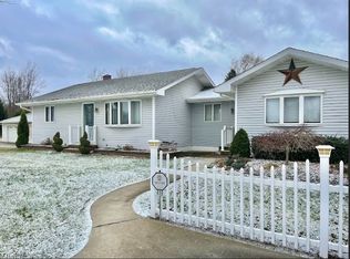 419 S Parrish Rd, Conneaut, OH 44030