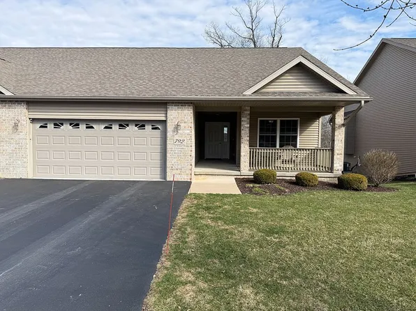 792 Brandon Wyley Dr, Dixon, IL 61021