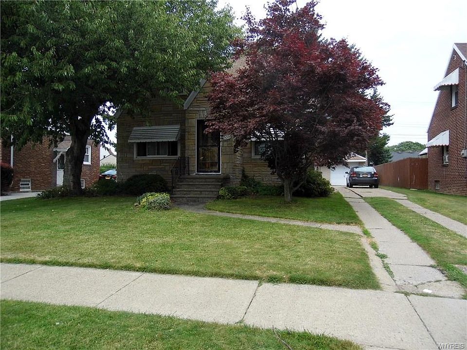 1st image of 209 S Ogden St