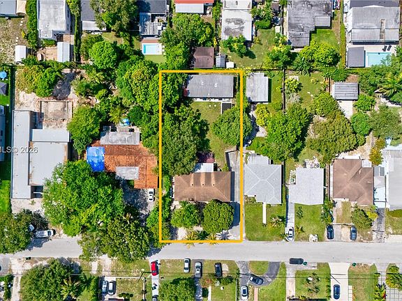 2nd image of 265 NE 116th St