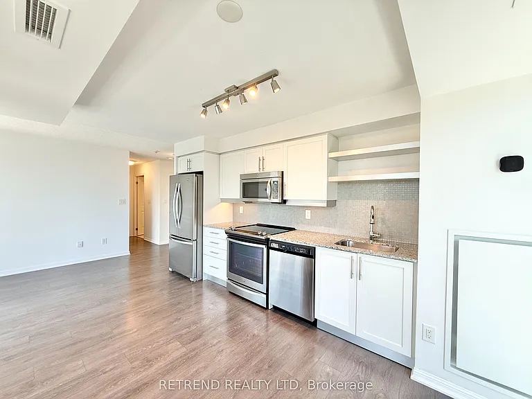 400 Adelaide St E #2204 — Photo 10