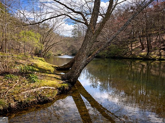 5th image of 105 Riveredge Dr #23