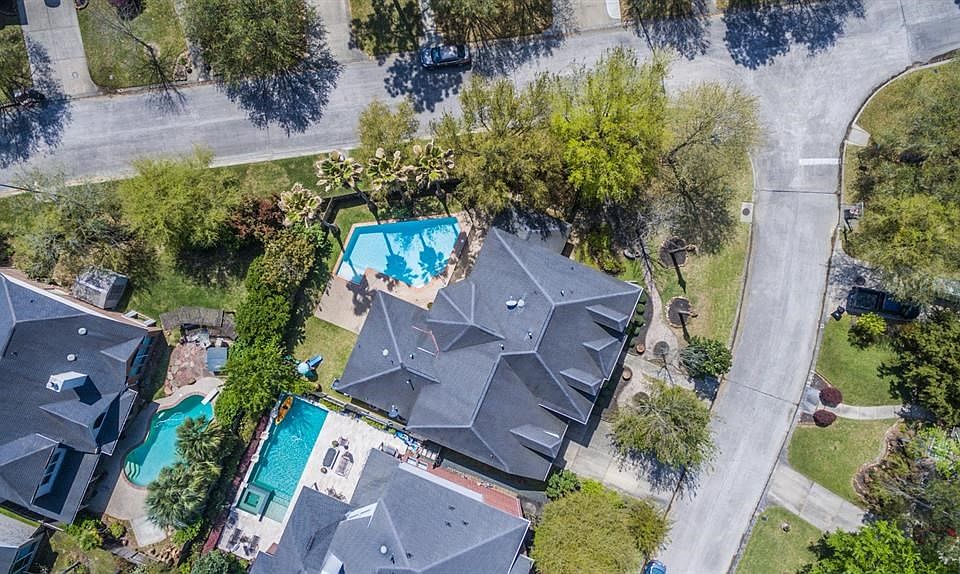 Spacious and very private lot on the corner. Neighbors on one side only!