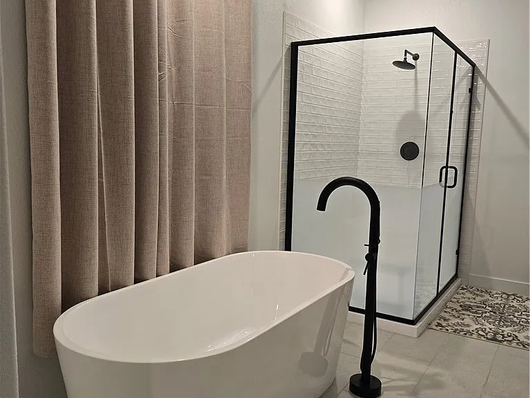 1887 Vincent Dr — Photo 22